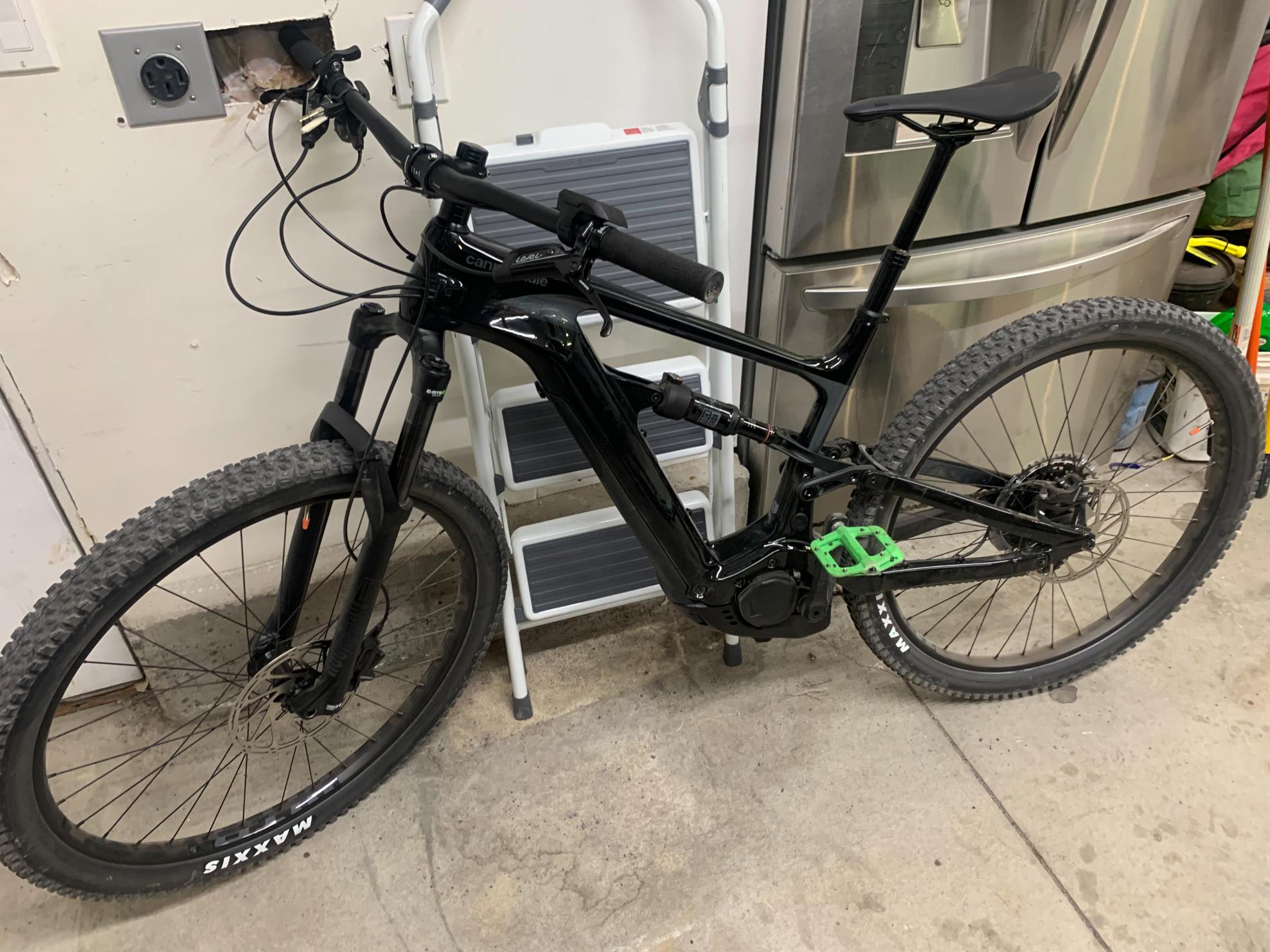 2021 Cannondale Electric E bike Black