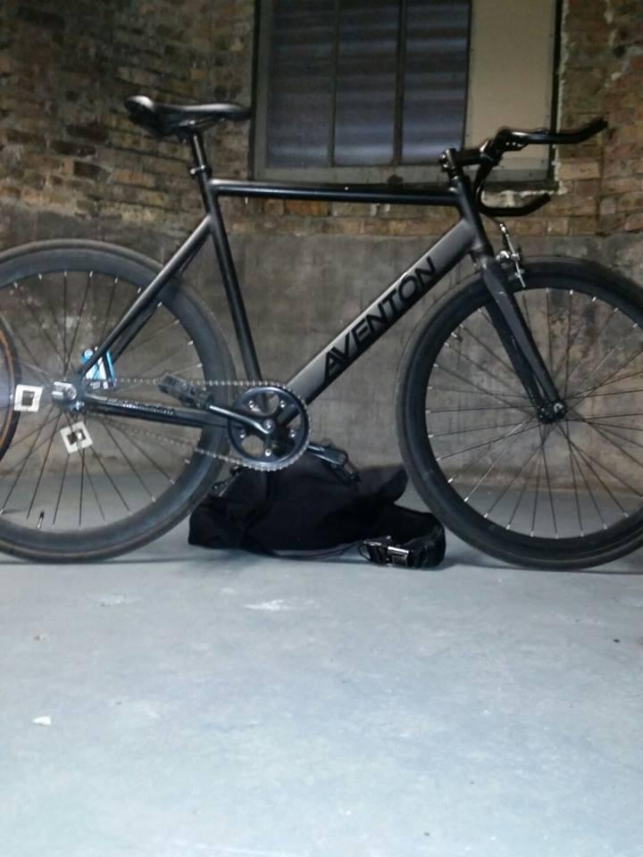 2015 Aventón Cordoba Black