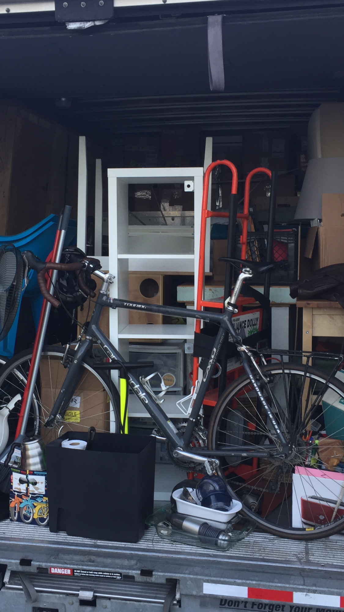 2007 Cannondale Touring Silver or Gray