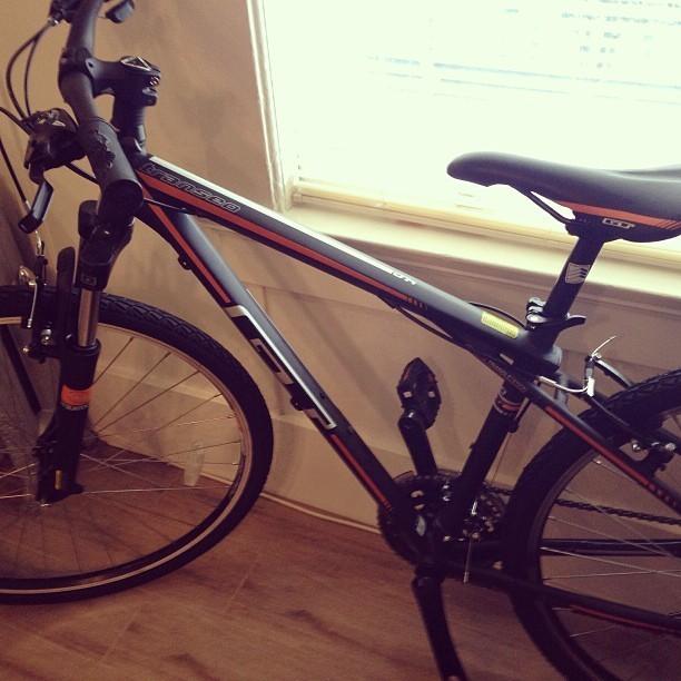 2013 GT Bicycles Transeo 4.0  Black