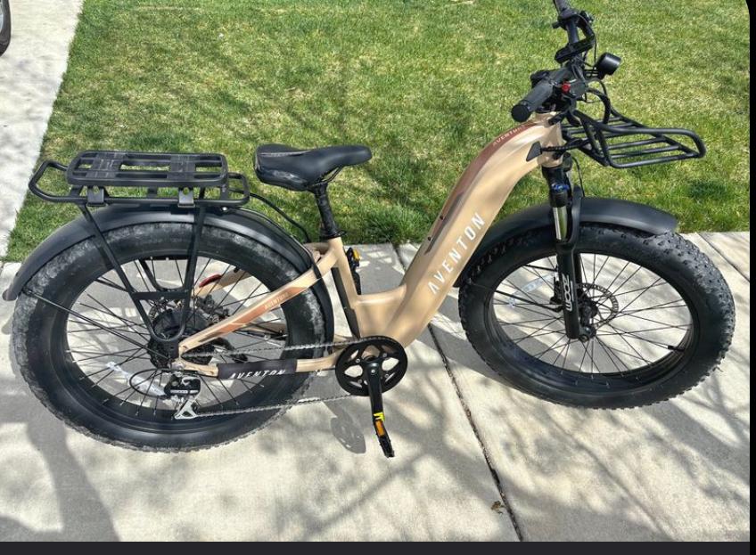 2022 Aventón Aventure Brown and White