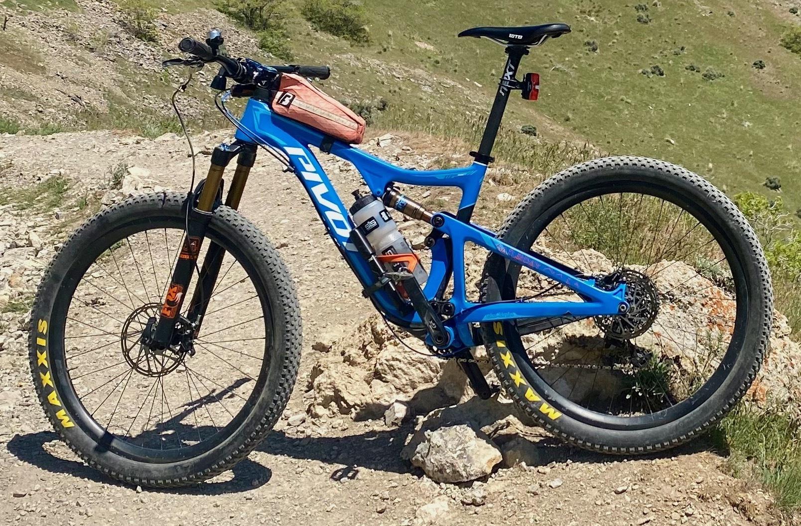 2023 Pivot 429 Trail Blue