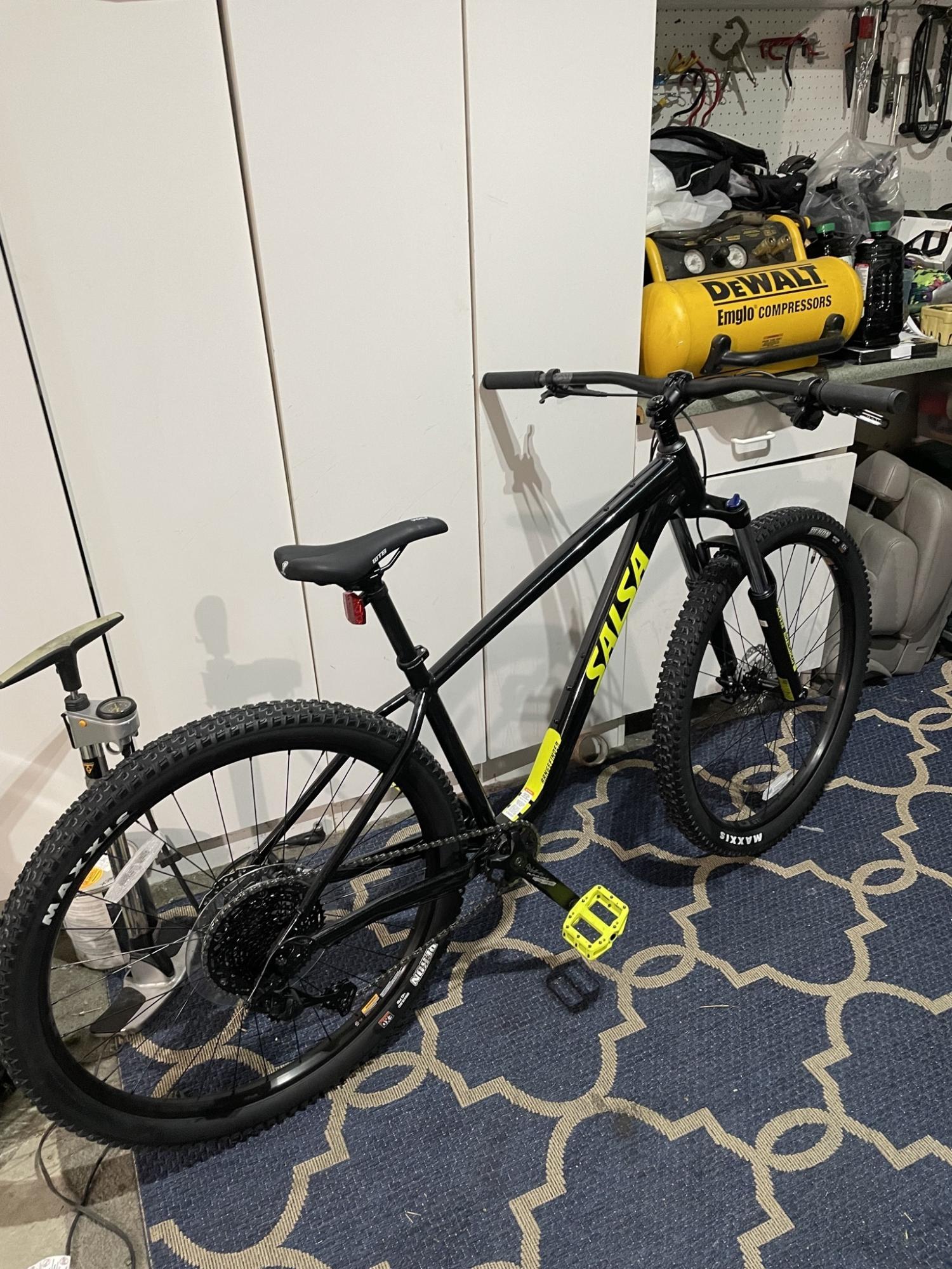 2023 Salsa Rangefinder x29 Black