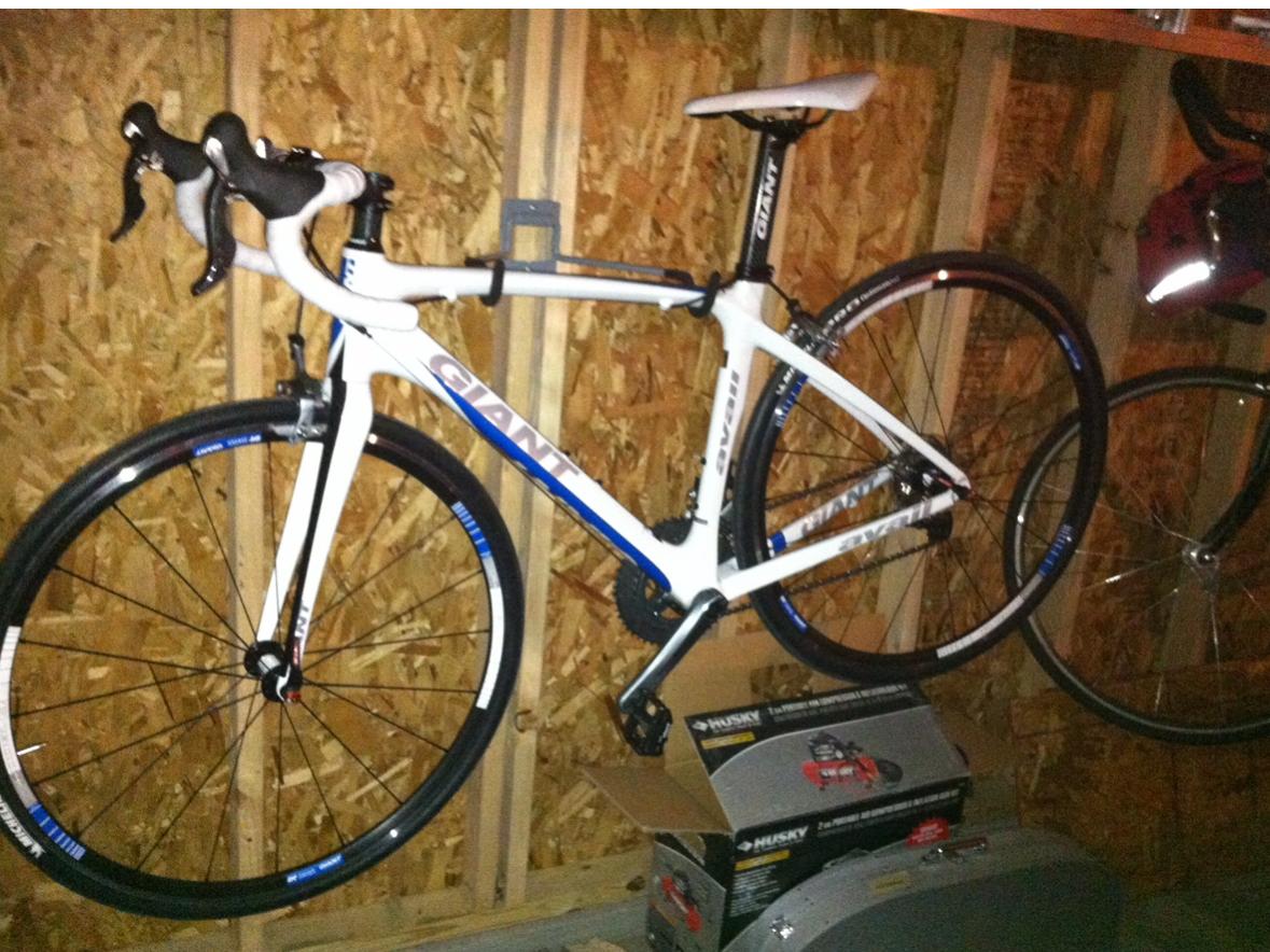 2011 Giant Avail Advanced 1 White