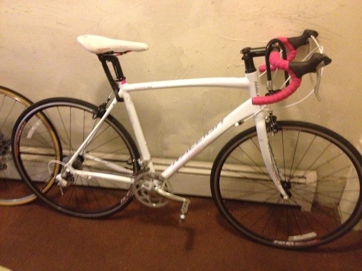 2011 Raleigh Capri 2.0  White