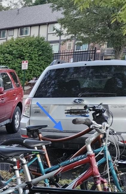 2021 Momentum Vida Brown and Orange