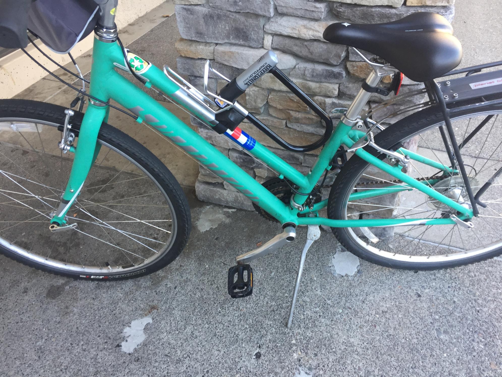 2015 Shimano Crossroads Teal and Silver or Gray