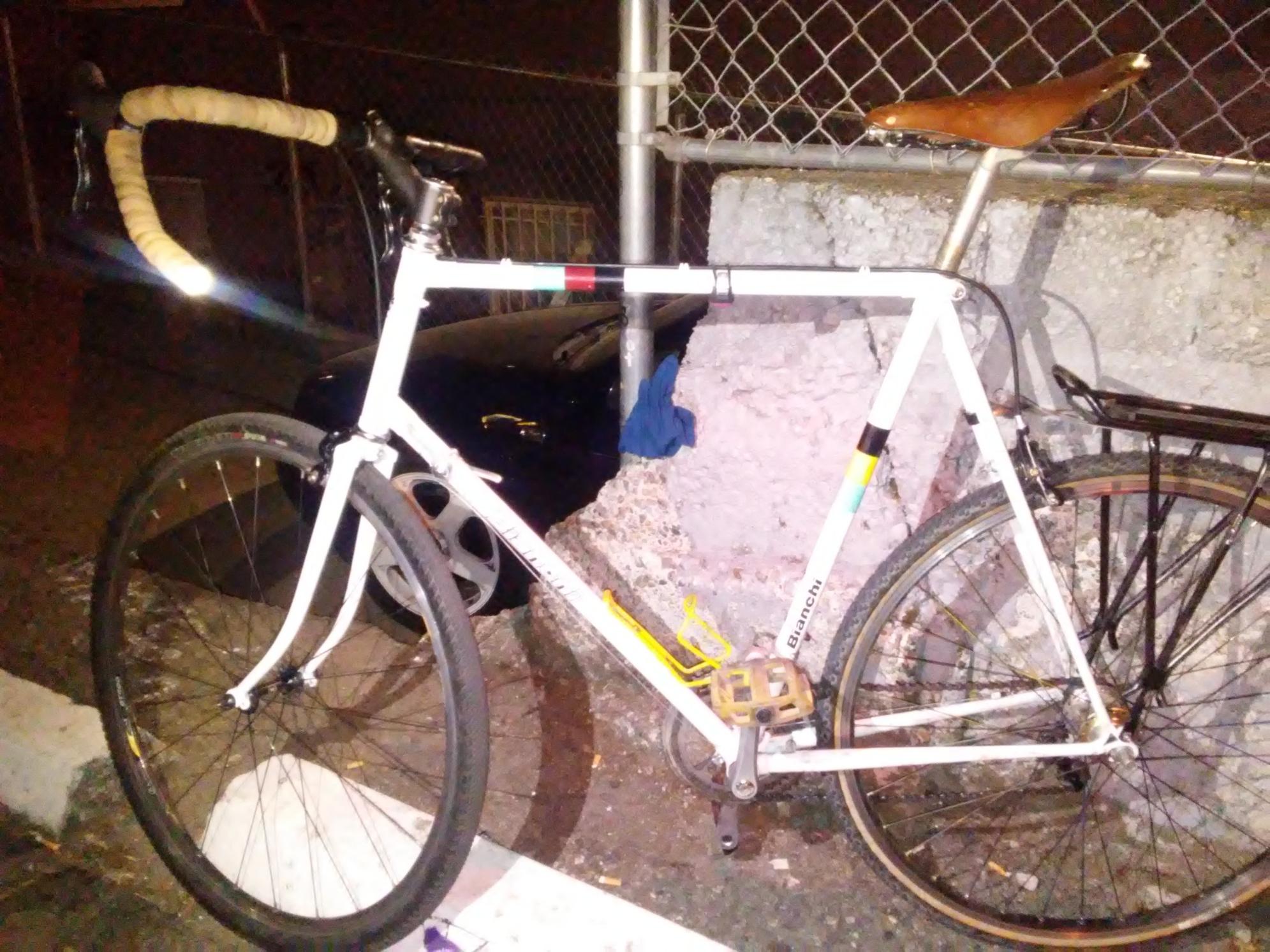 1985 Unknown UNKNOWN White