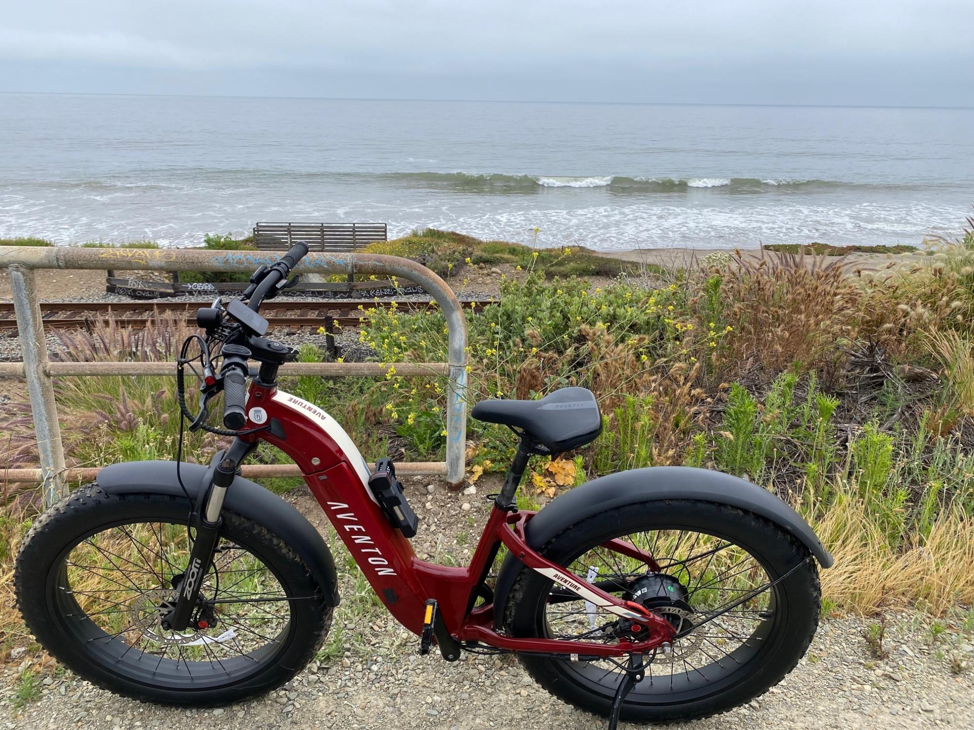 2022 Aventón Adventure step-through Red