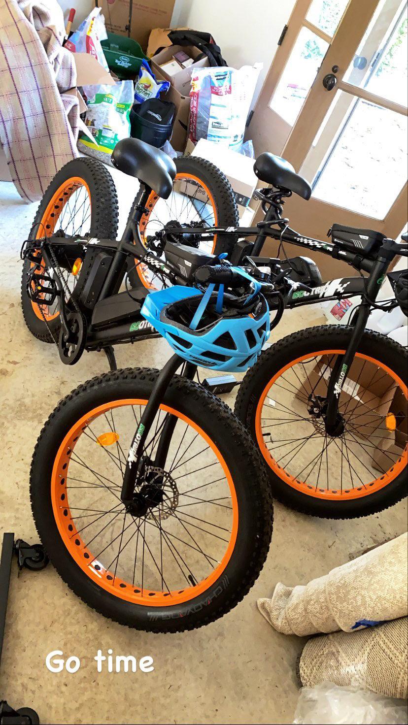 2021 EcoTric Sport Cool Black and Orange