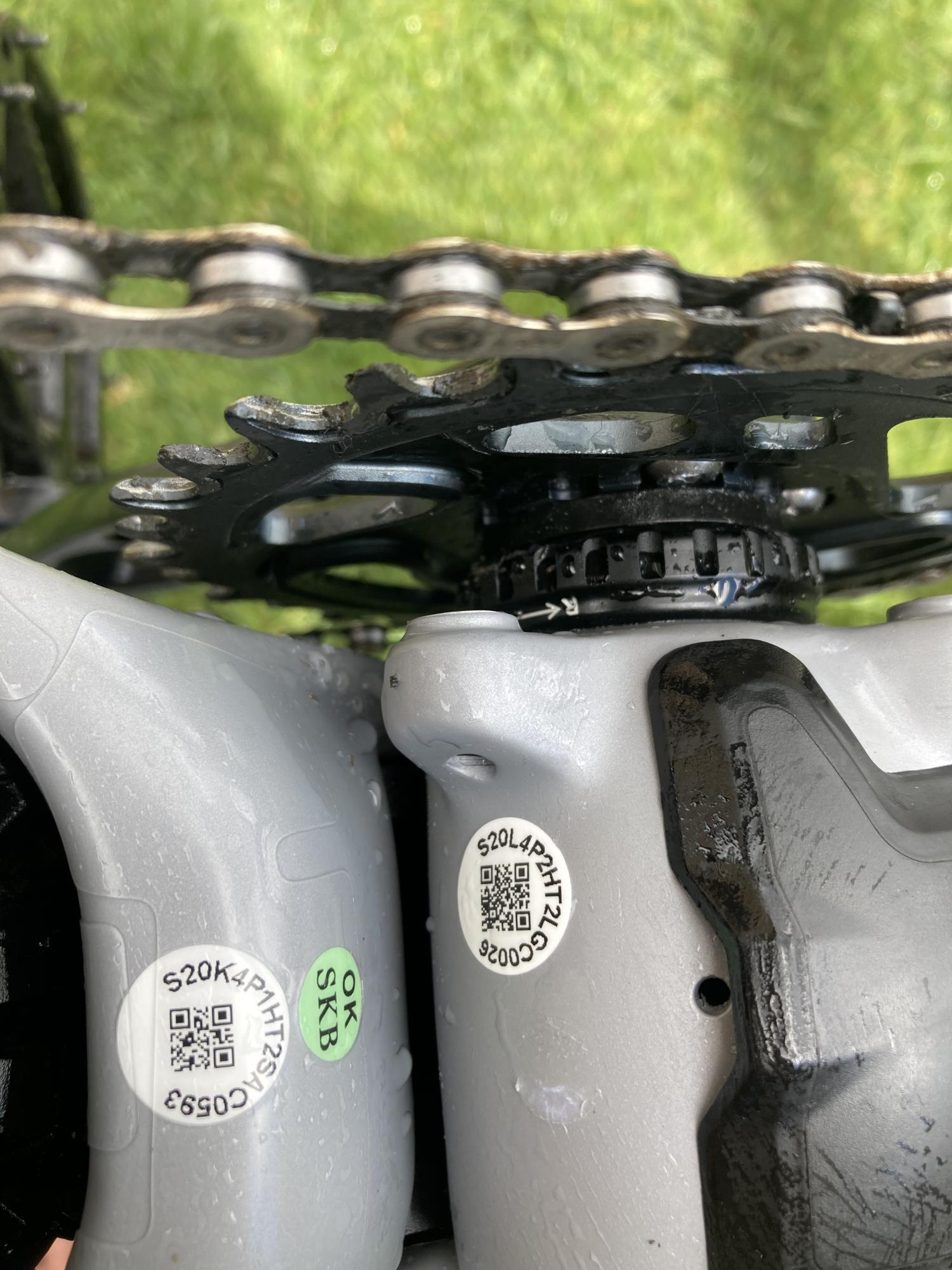 2021 Santa Cruz Hightower Carbon Silver, gray or bare metal