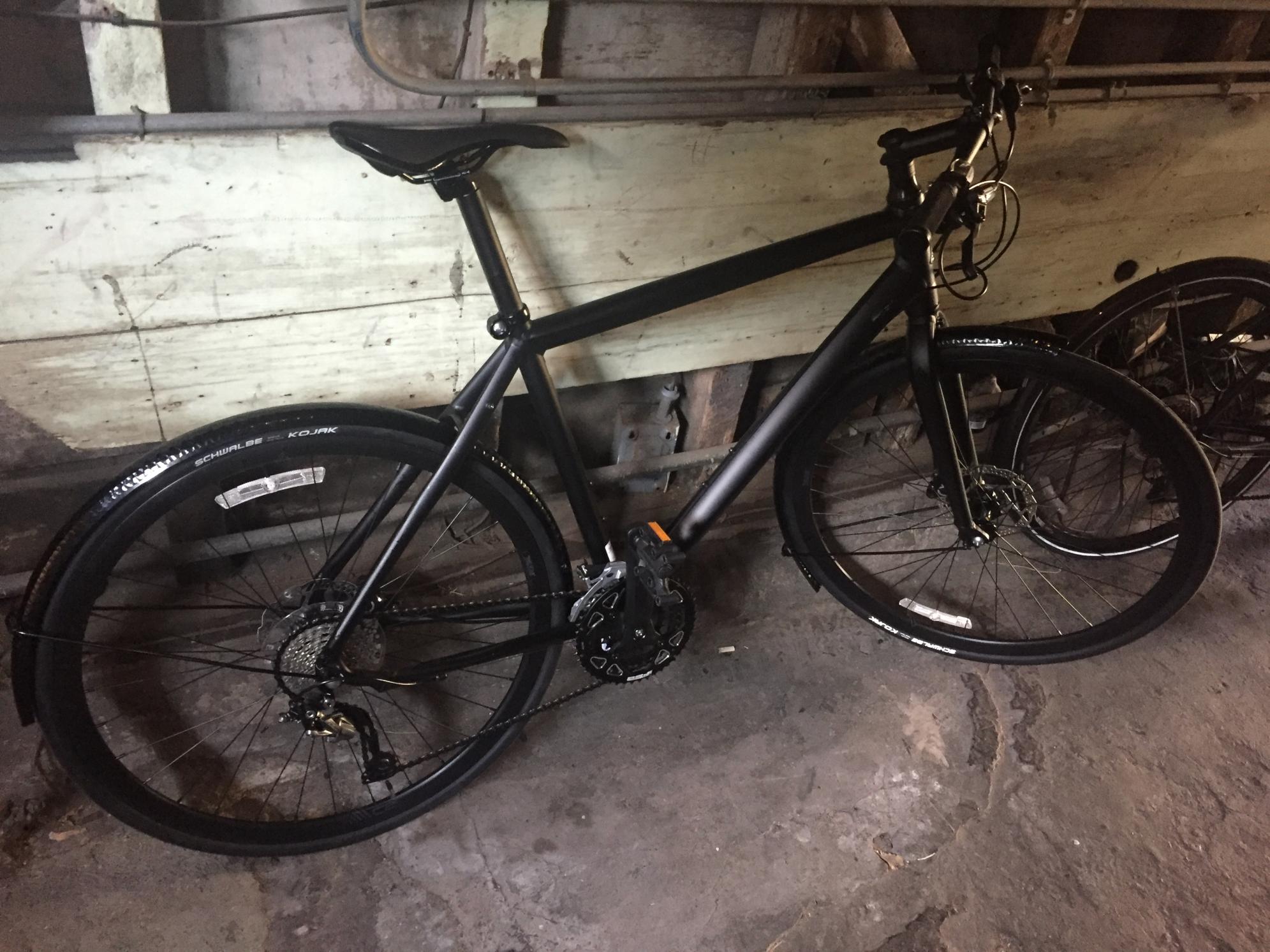 2016 Cannondale Hybrid Black