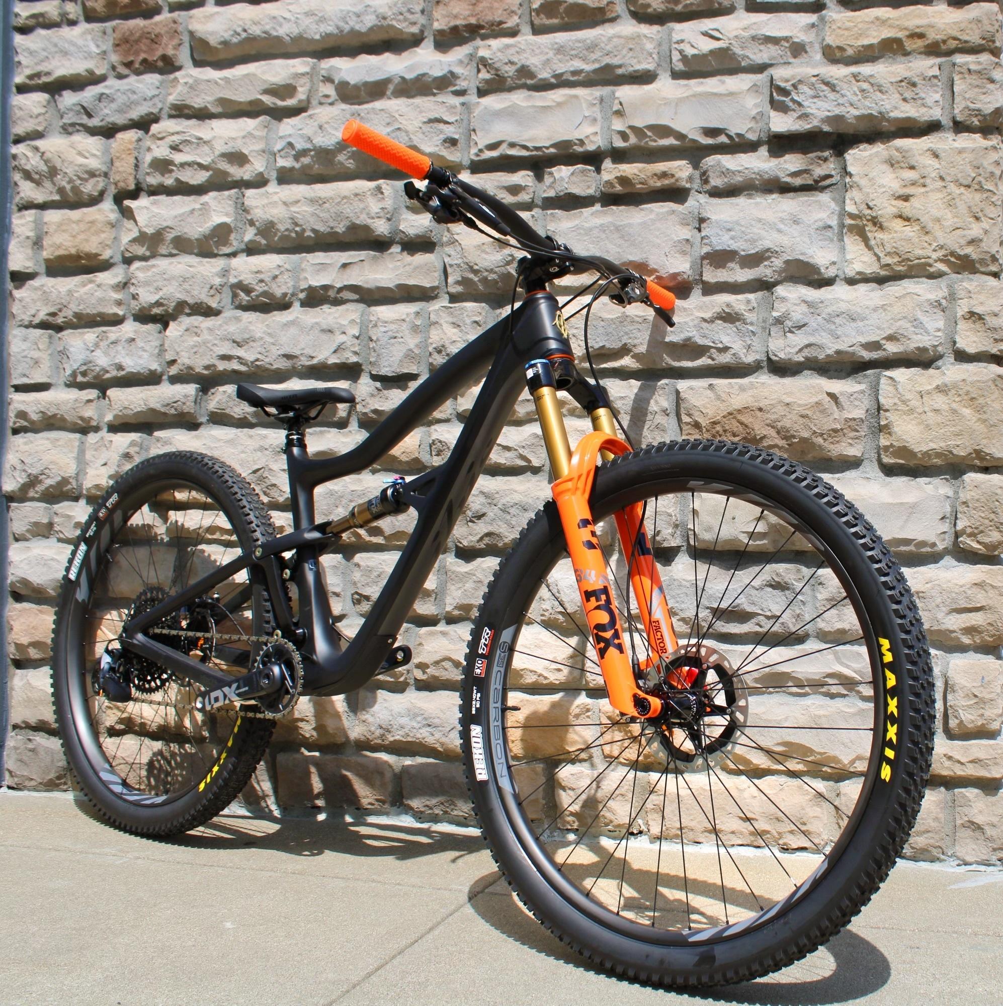 2022 Ibis Ripley Black