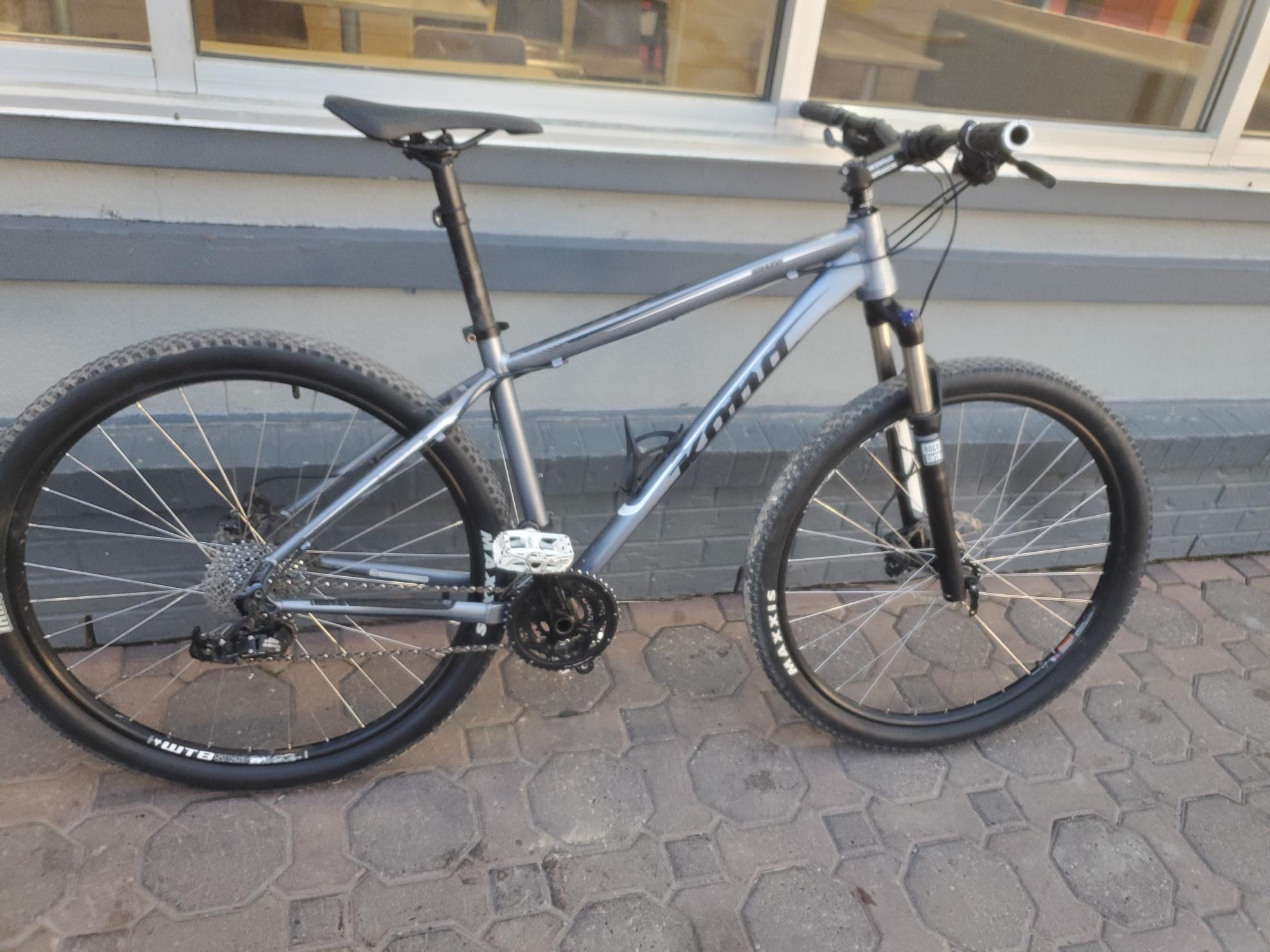 2014 Kona kahuna Silver, gray or bare metal and Blue