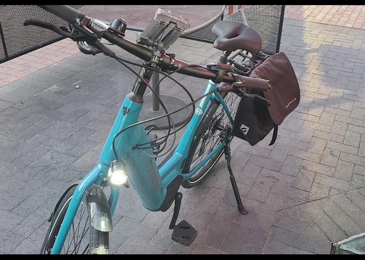 Trek Black