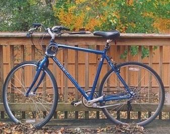 Trek Hybrid 700  Blue