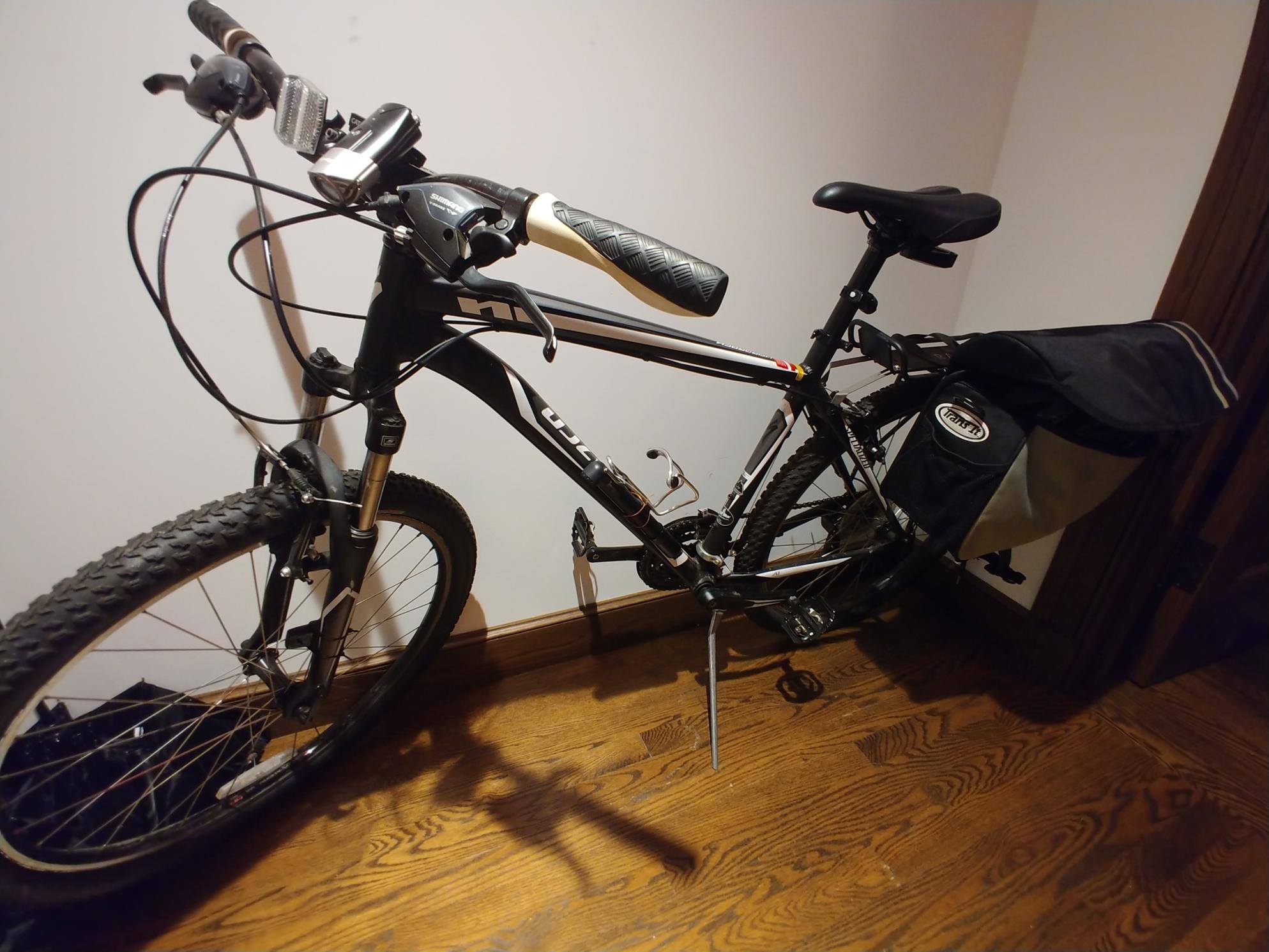 2013 Specialized Hardrock 26 Black and Silver, gray or bare metal