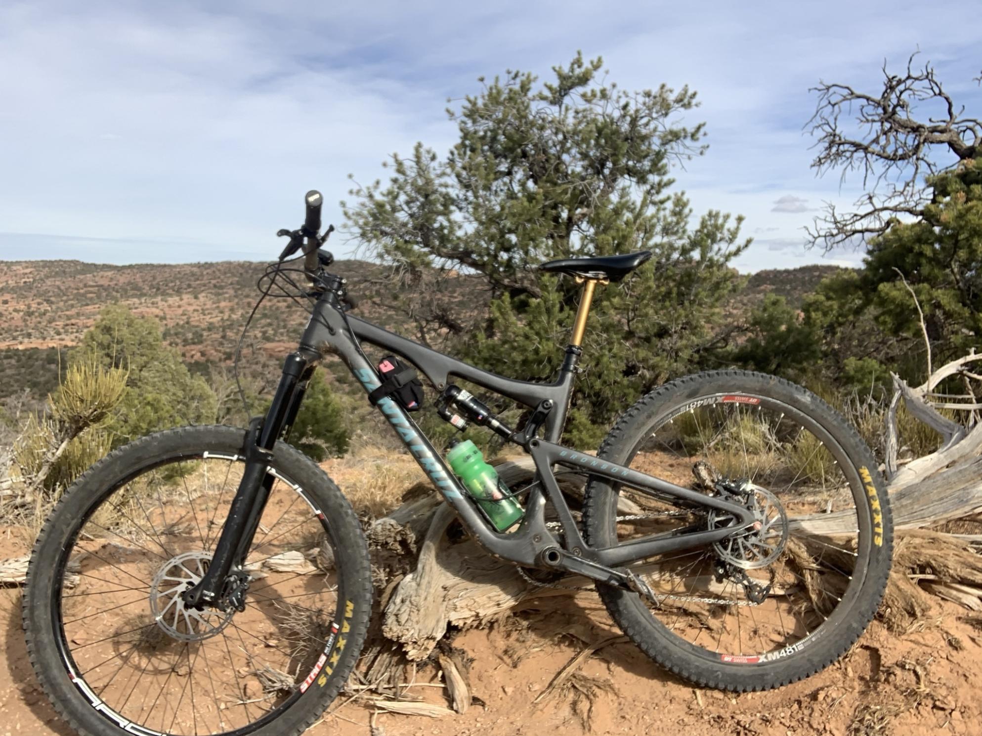 2017 Santa Cruz Bronson CC Black