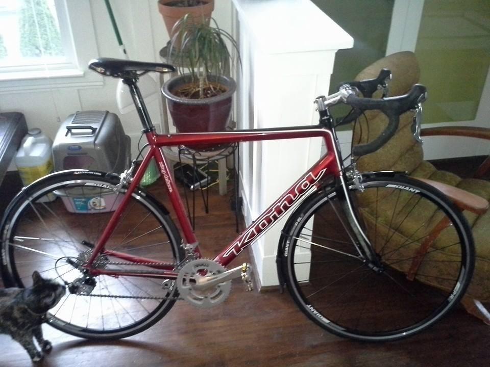 2011 Kona Zing Deluxe Red