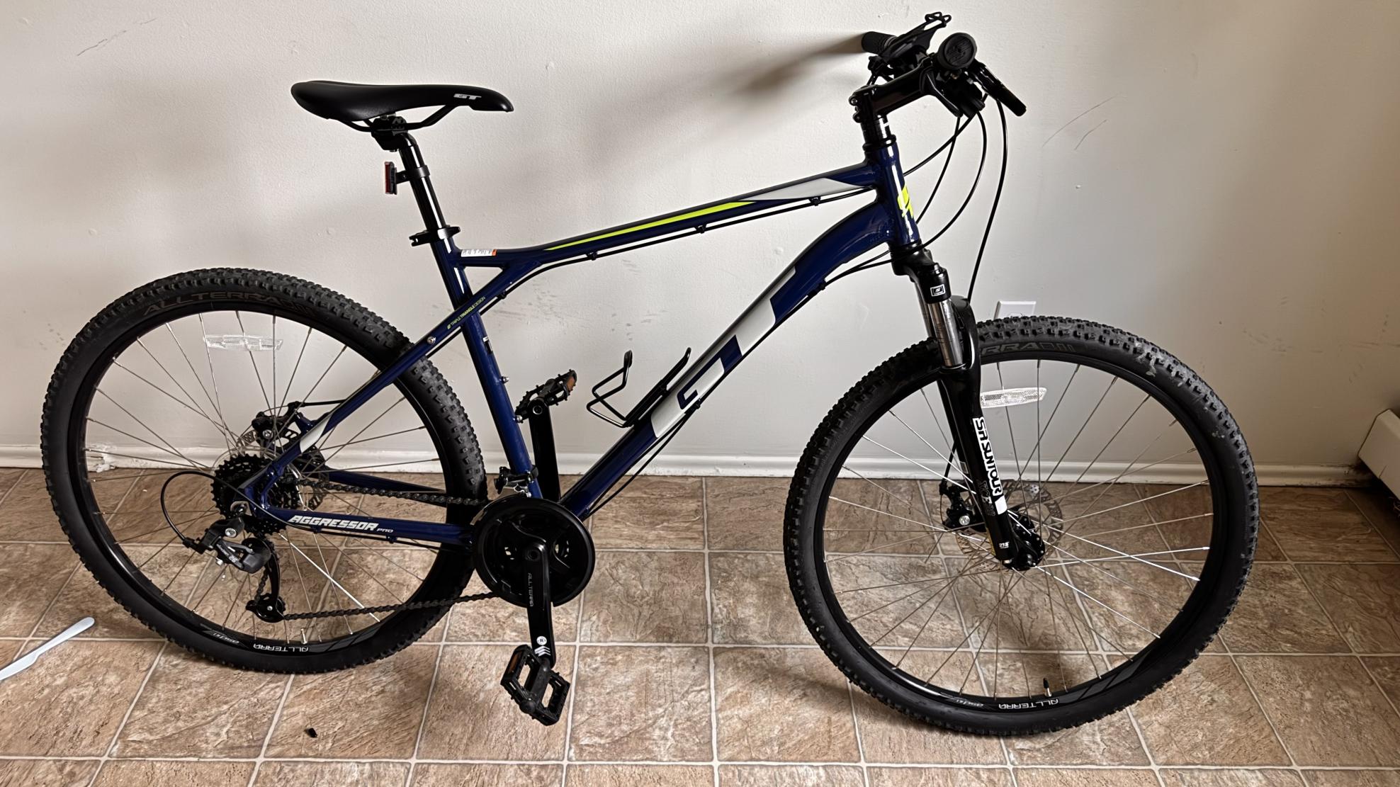 2024 GT Bicycles GT Agressor Pro Blue and Green