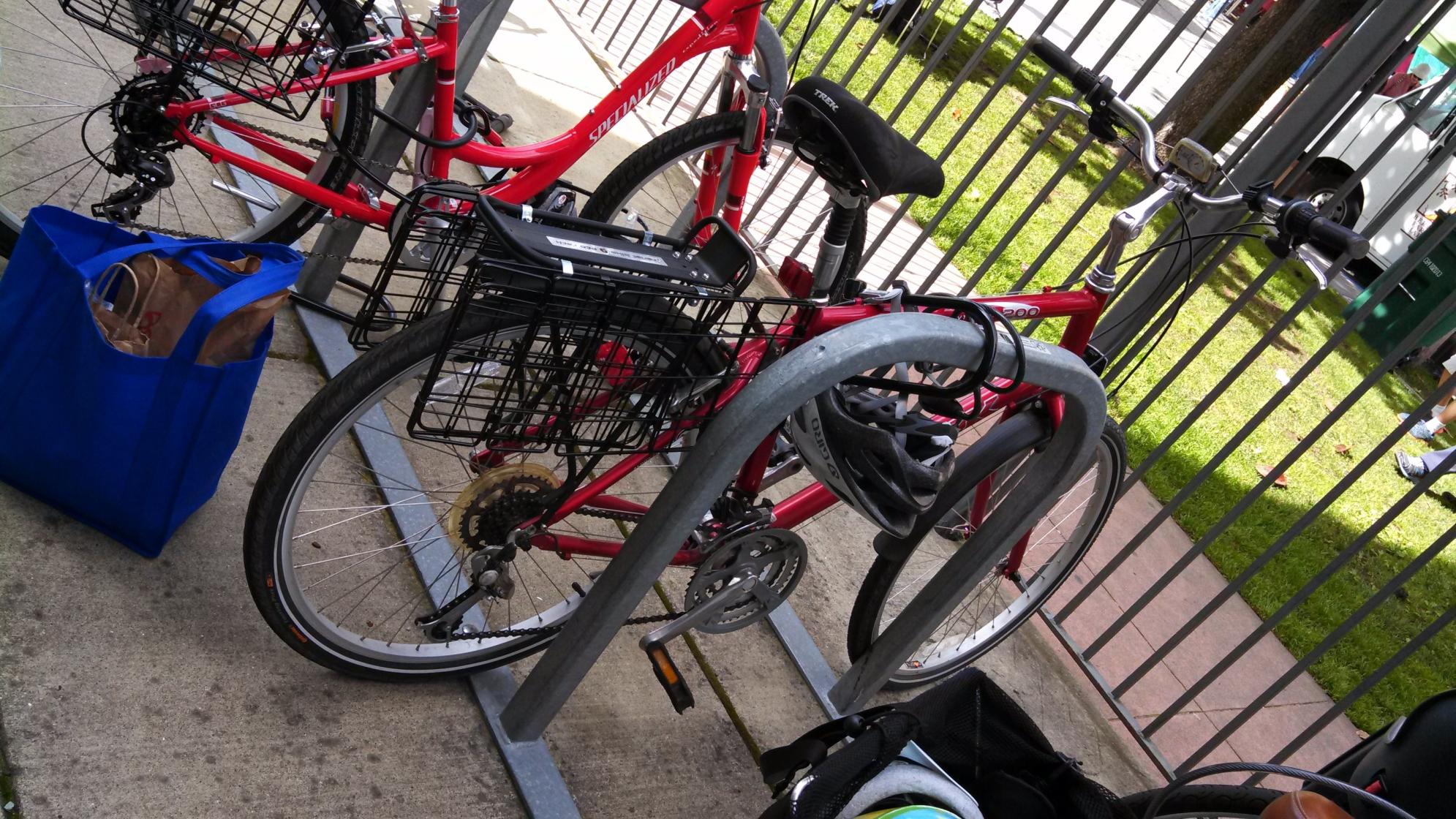 2004 Trek Navigator 200 Red