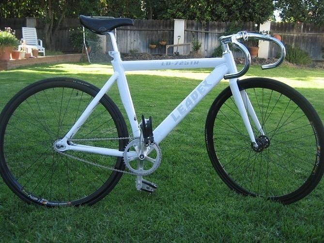 2008 Leader Bikes 725  White