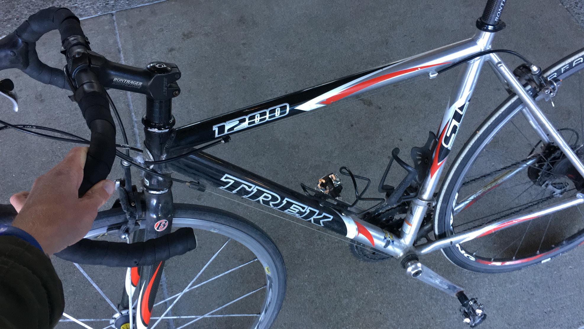 Trek 1200 Silver or Gray