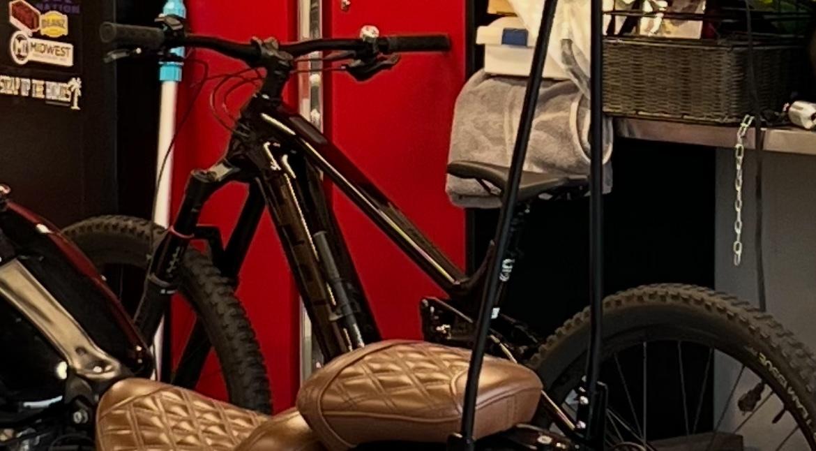 2023 Trek Rail 9.7 Gen 4 Red
