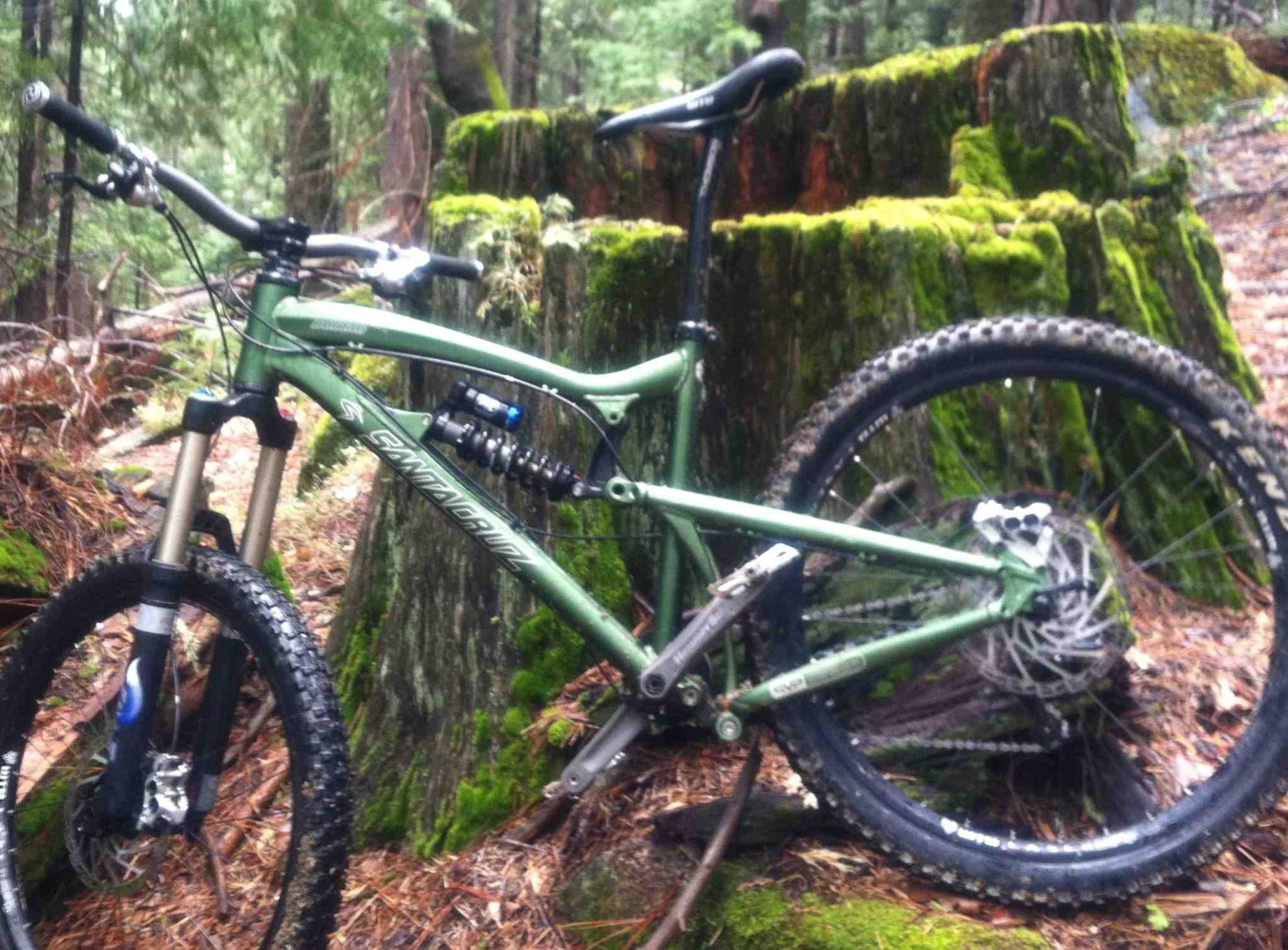 2009 Santa Cruz Nomad  Black