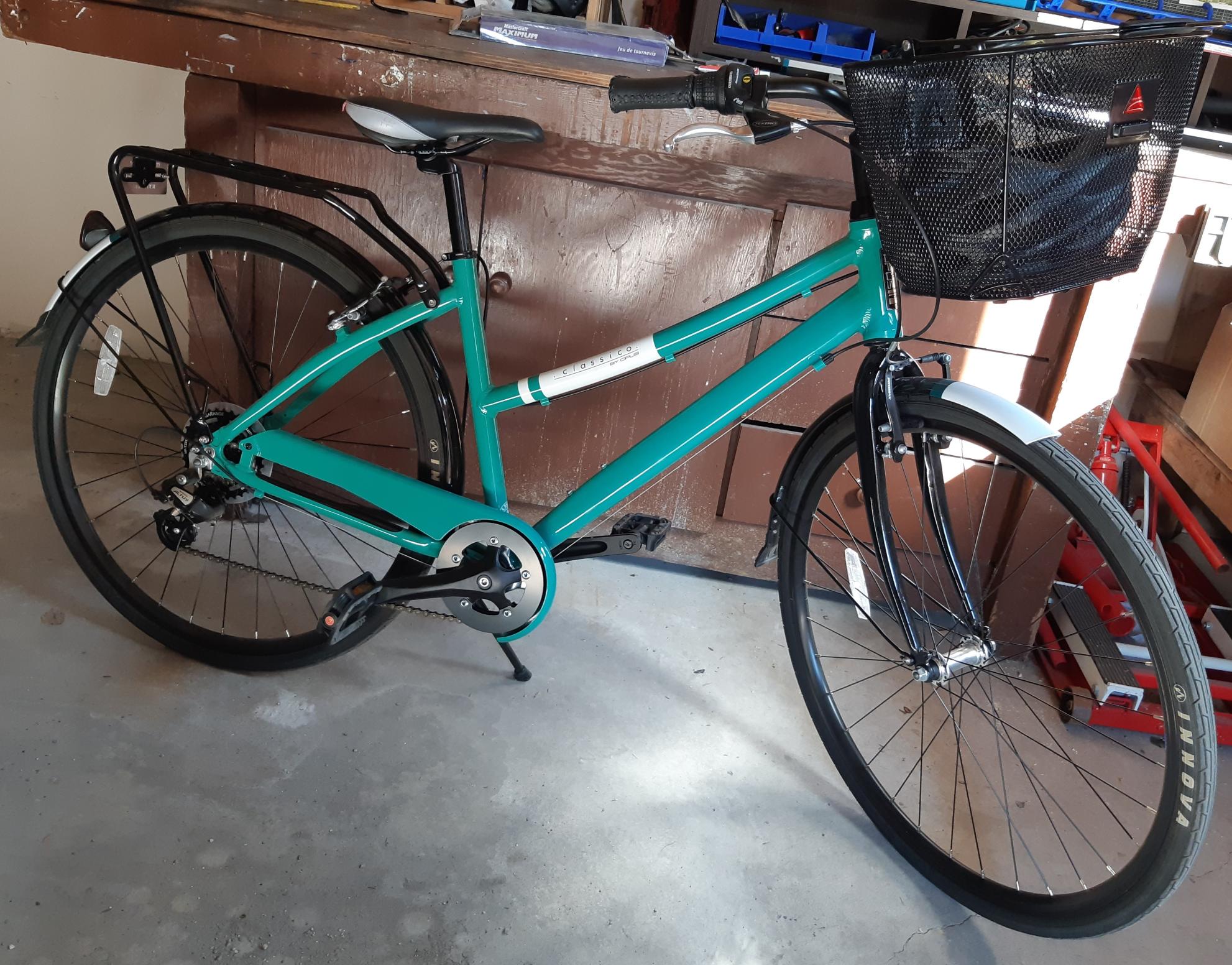 2018 Opus Classico Teal