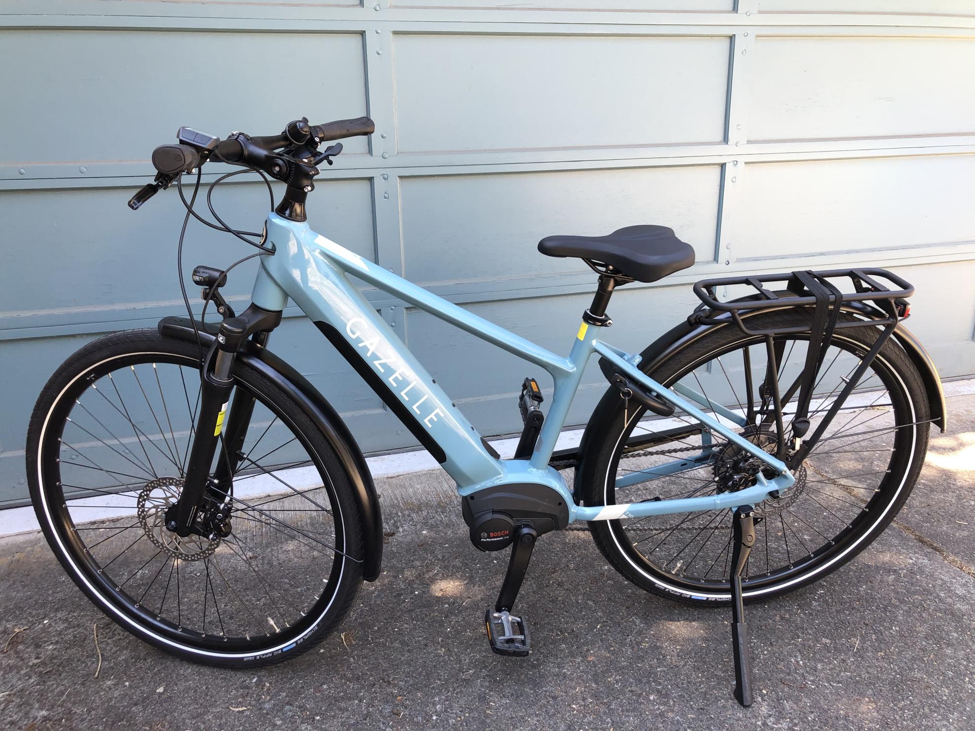 2020 Gazelle Medeo Bosch Electric City Bike Jean M... Blue
