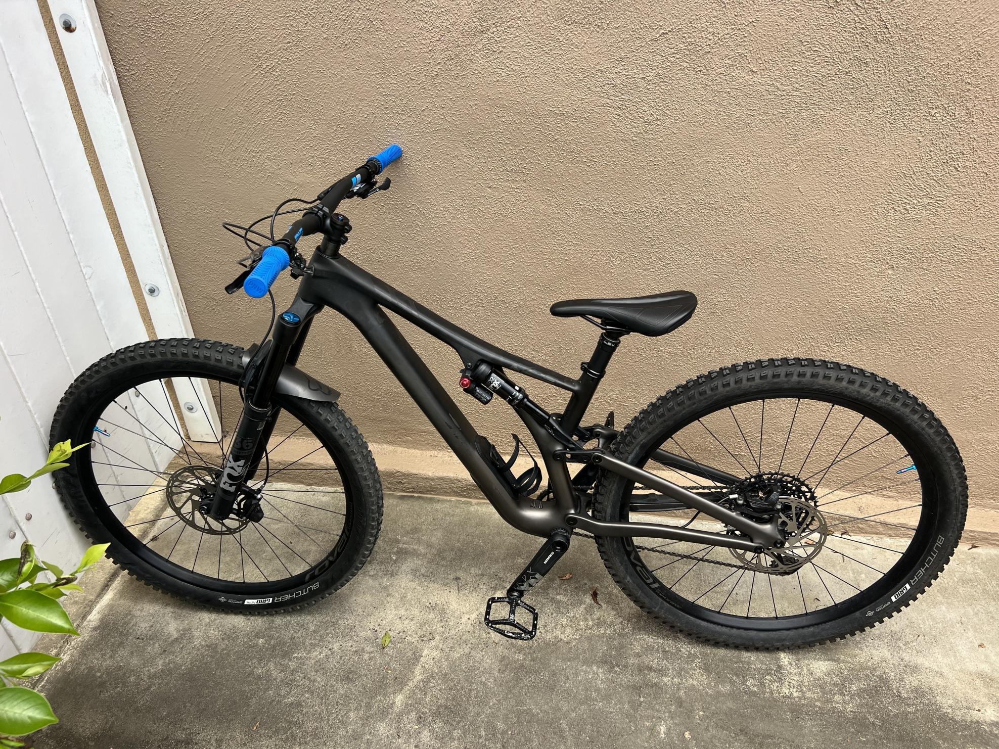 2020 Specialized Stumpjumper Black