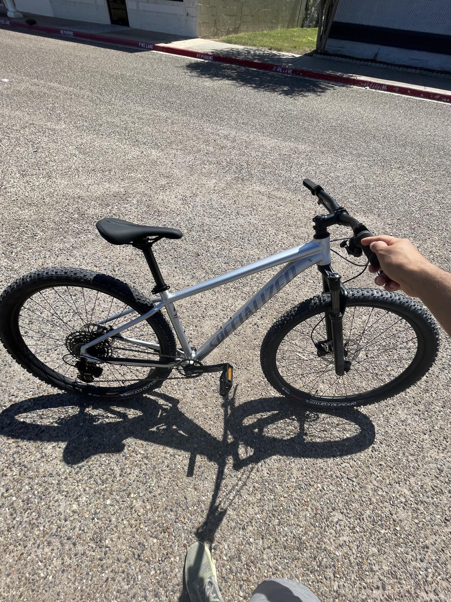2021 Specialized Rockhopper Expert Silver, gray or bare metal