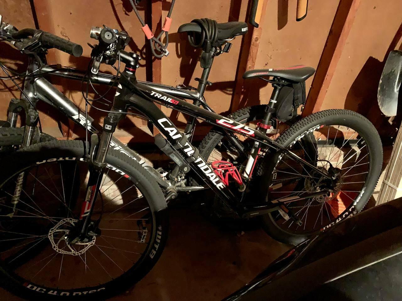 2015 Cannondale Black, Red, and White