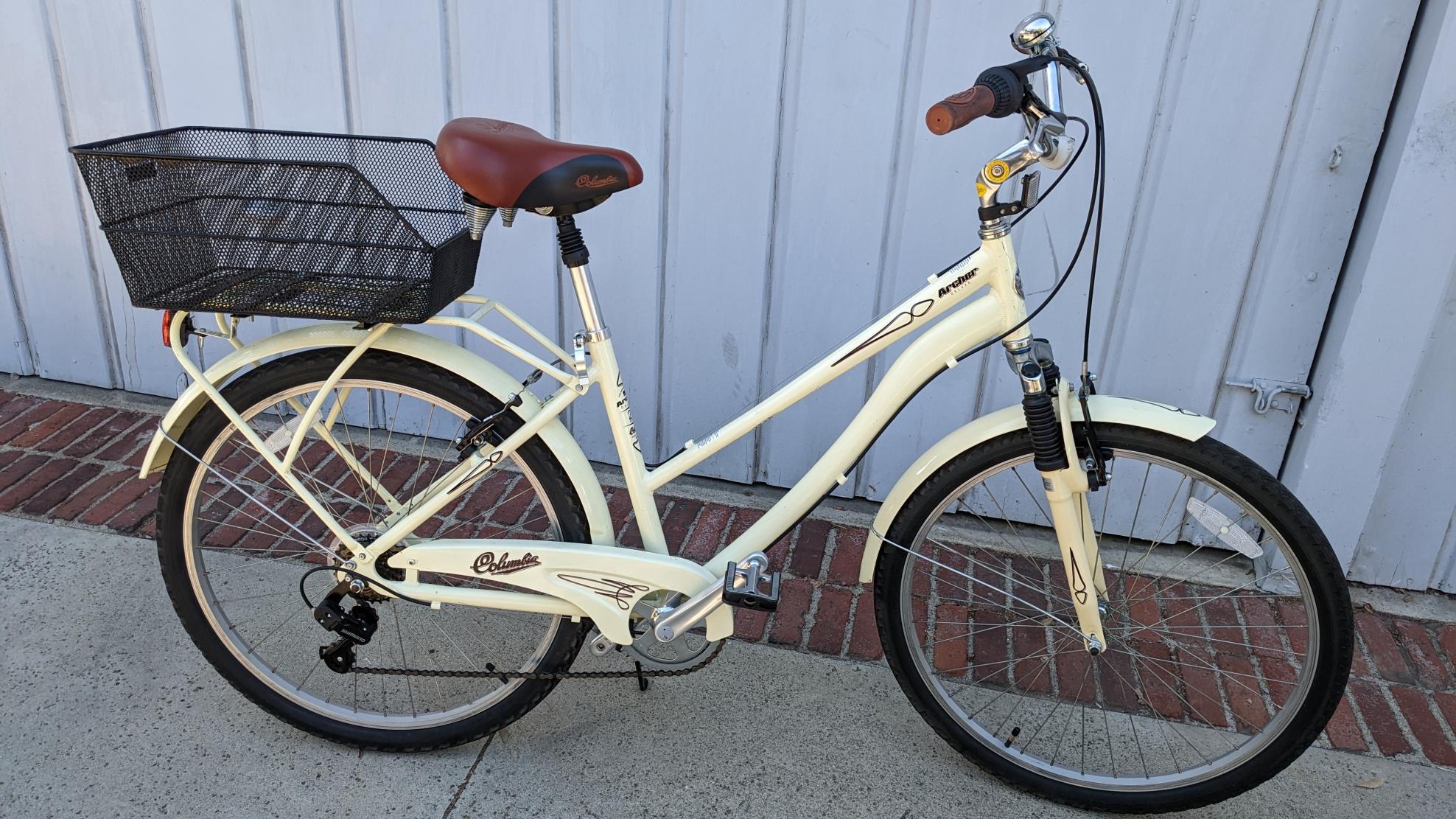 Columbia CBA-152618-AZ Yellow or Gold