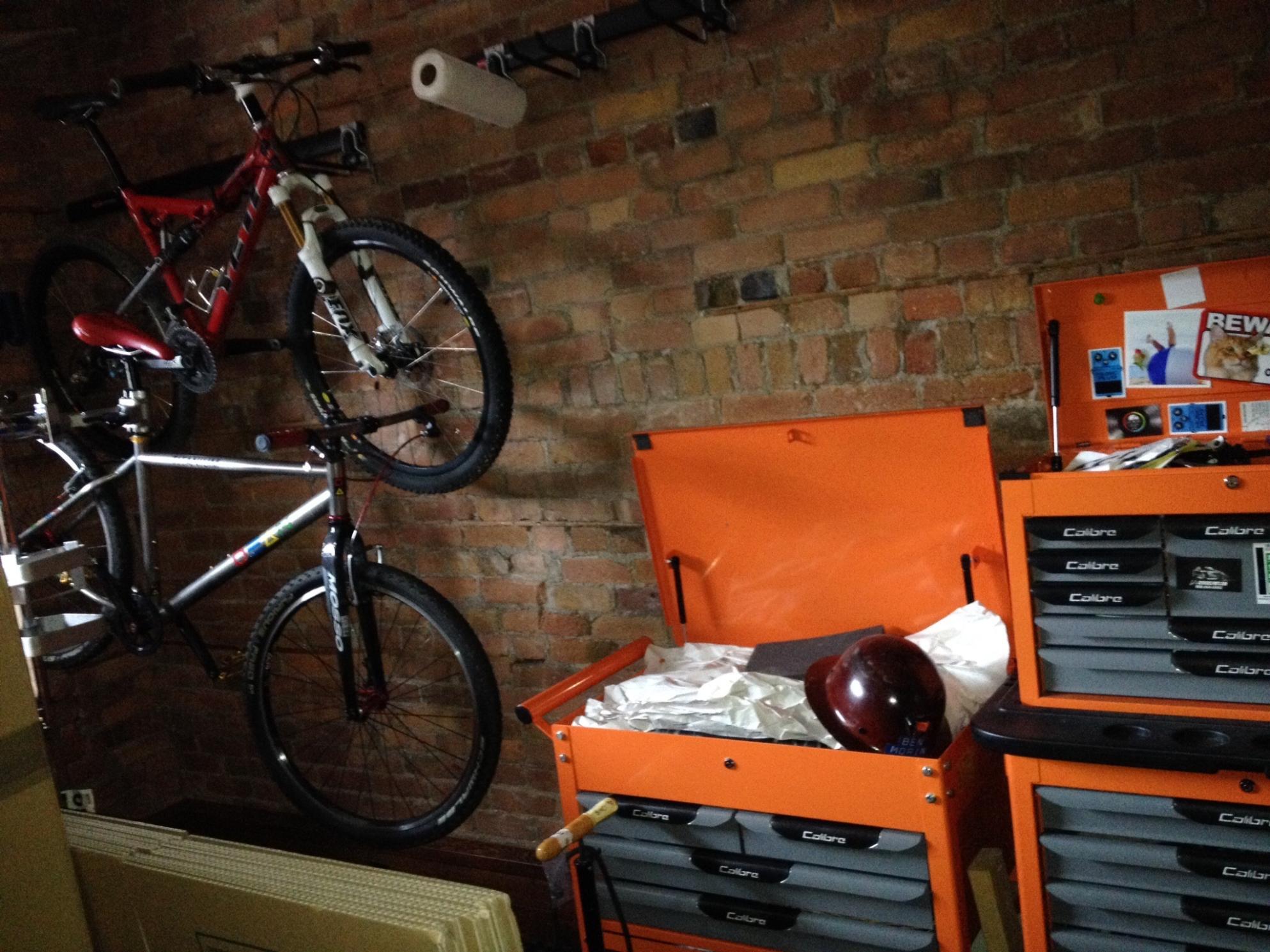 2006 Dean Colonel  Silver or Gray