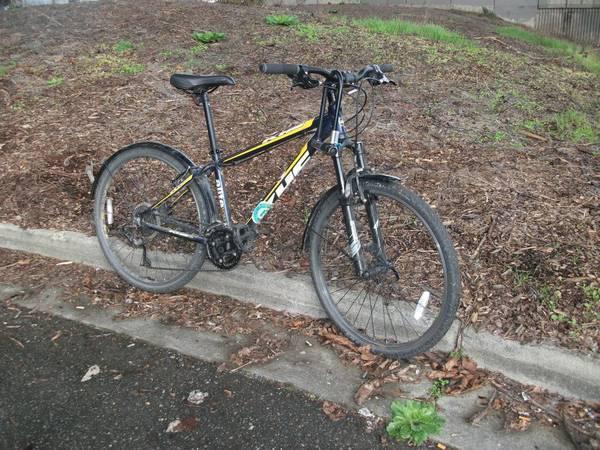 2012 KHS Bicycles Alite 300  Black