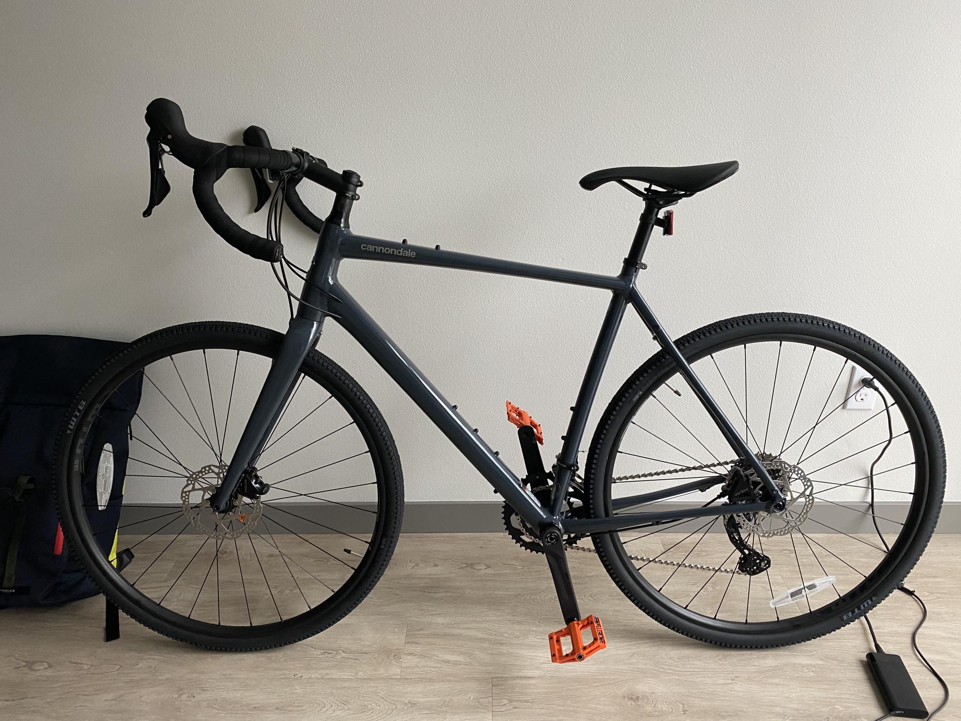 2020 Cannondale Topstone 1 Silver, gray or bare metal