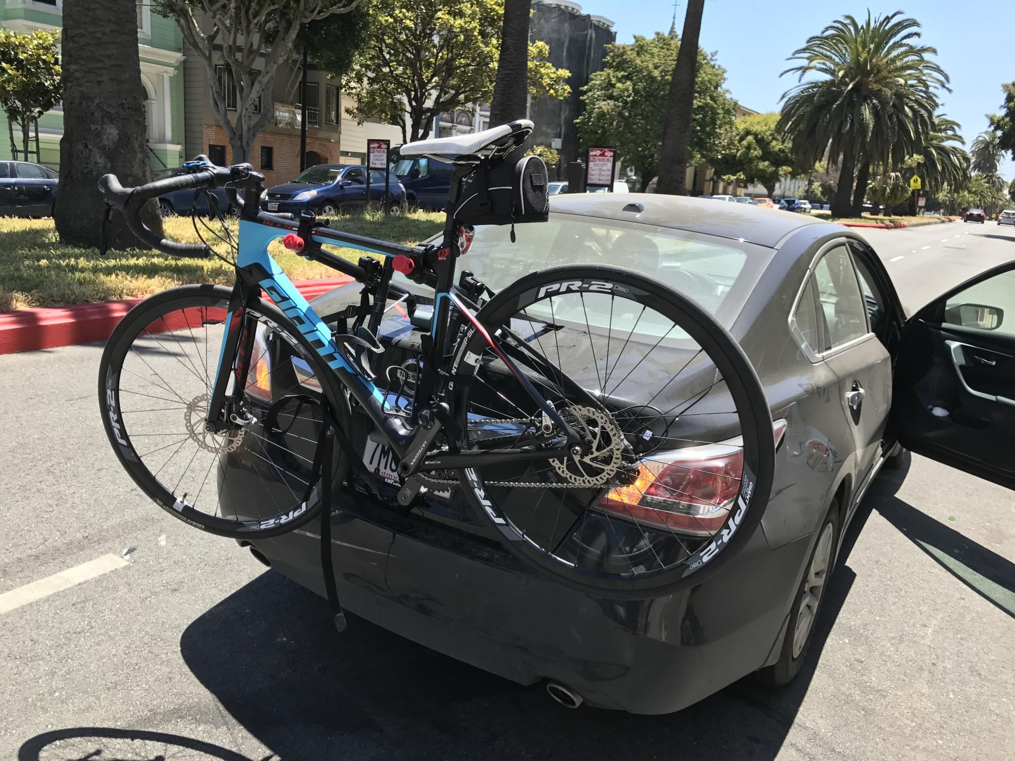 2016 Giant Defy Blue