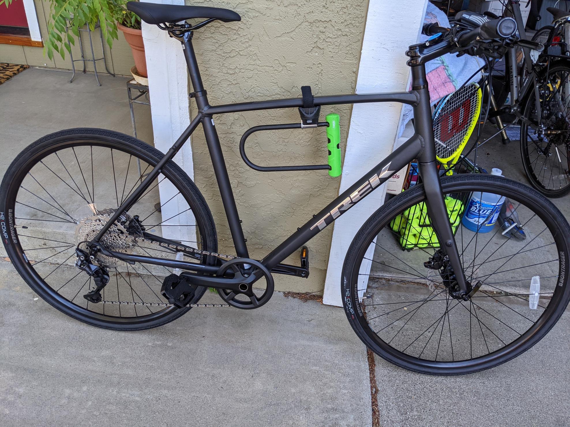 2022 Trek FX 3 Black