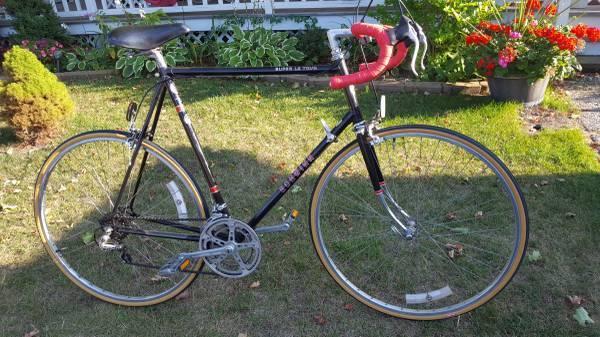 1982 Schwinn Super Le Tour Black