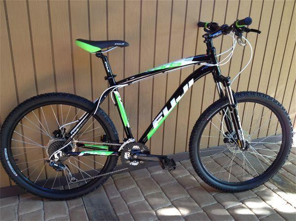 2012 Fuji Nevada 2.0 Black