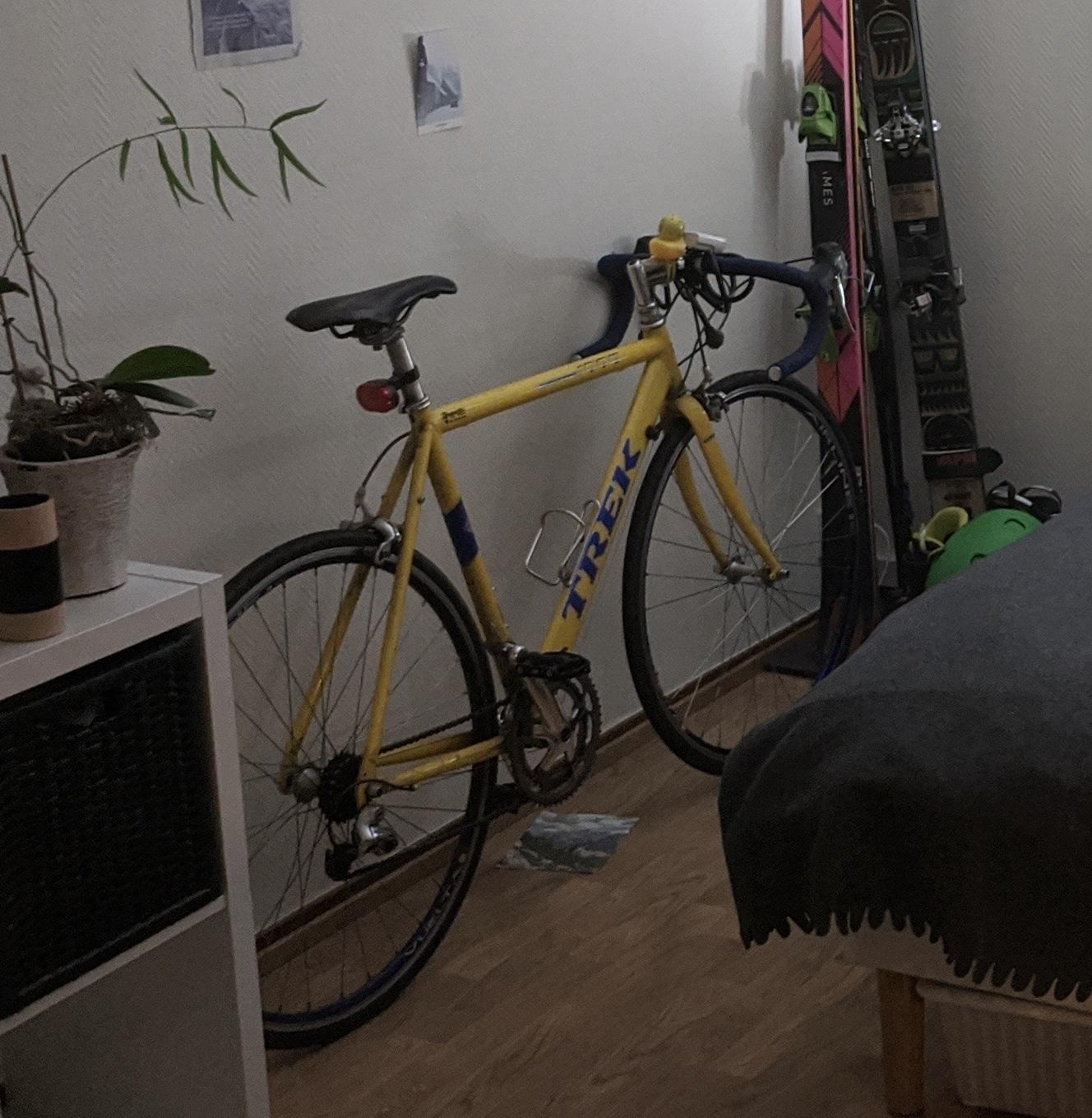 2001 Trek 1000 Yellow or Gold