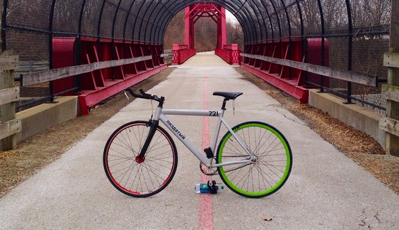 Leader Bikes 721 Silver or Gray