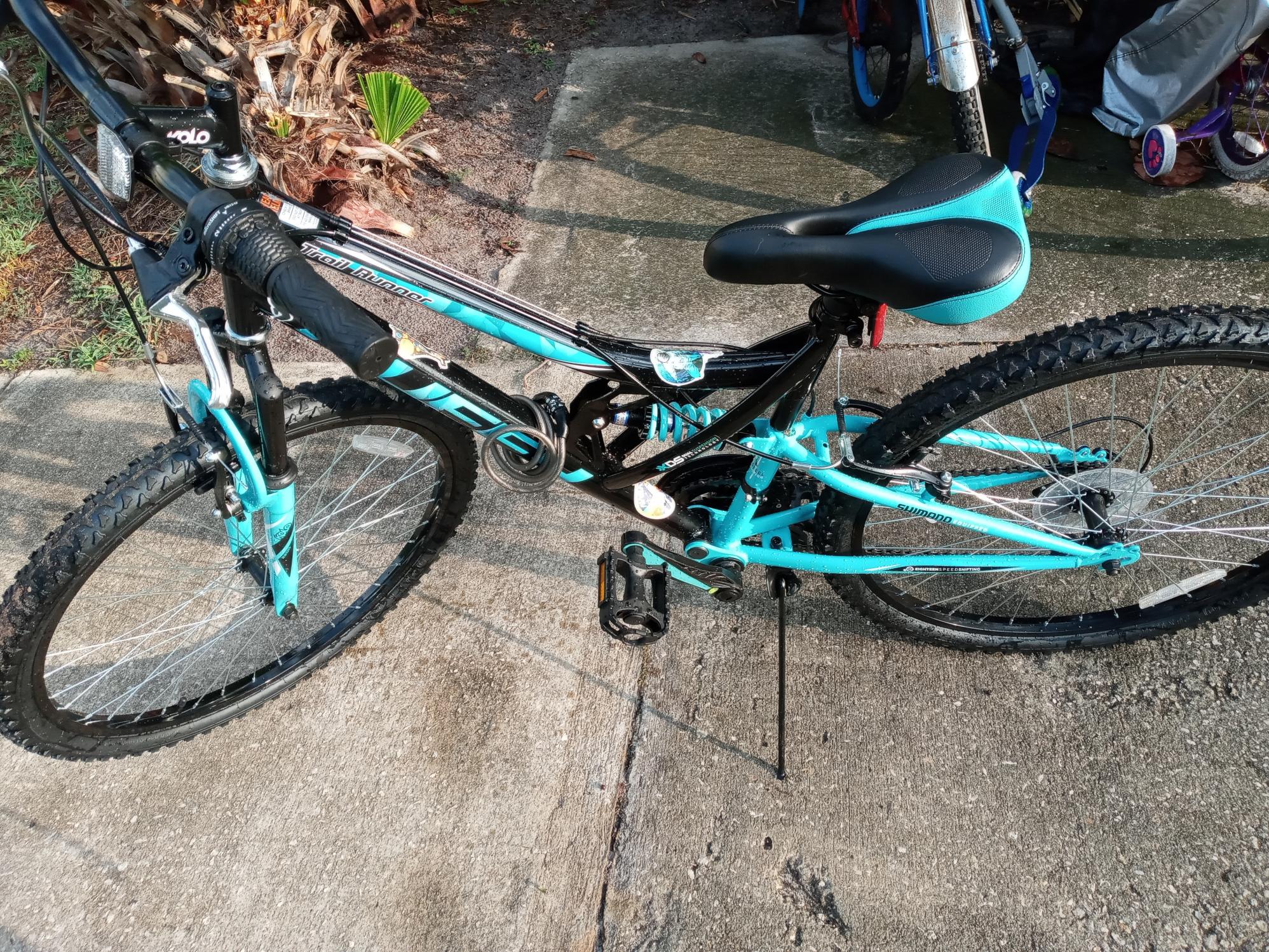 2022 Huffy Black and Teal