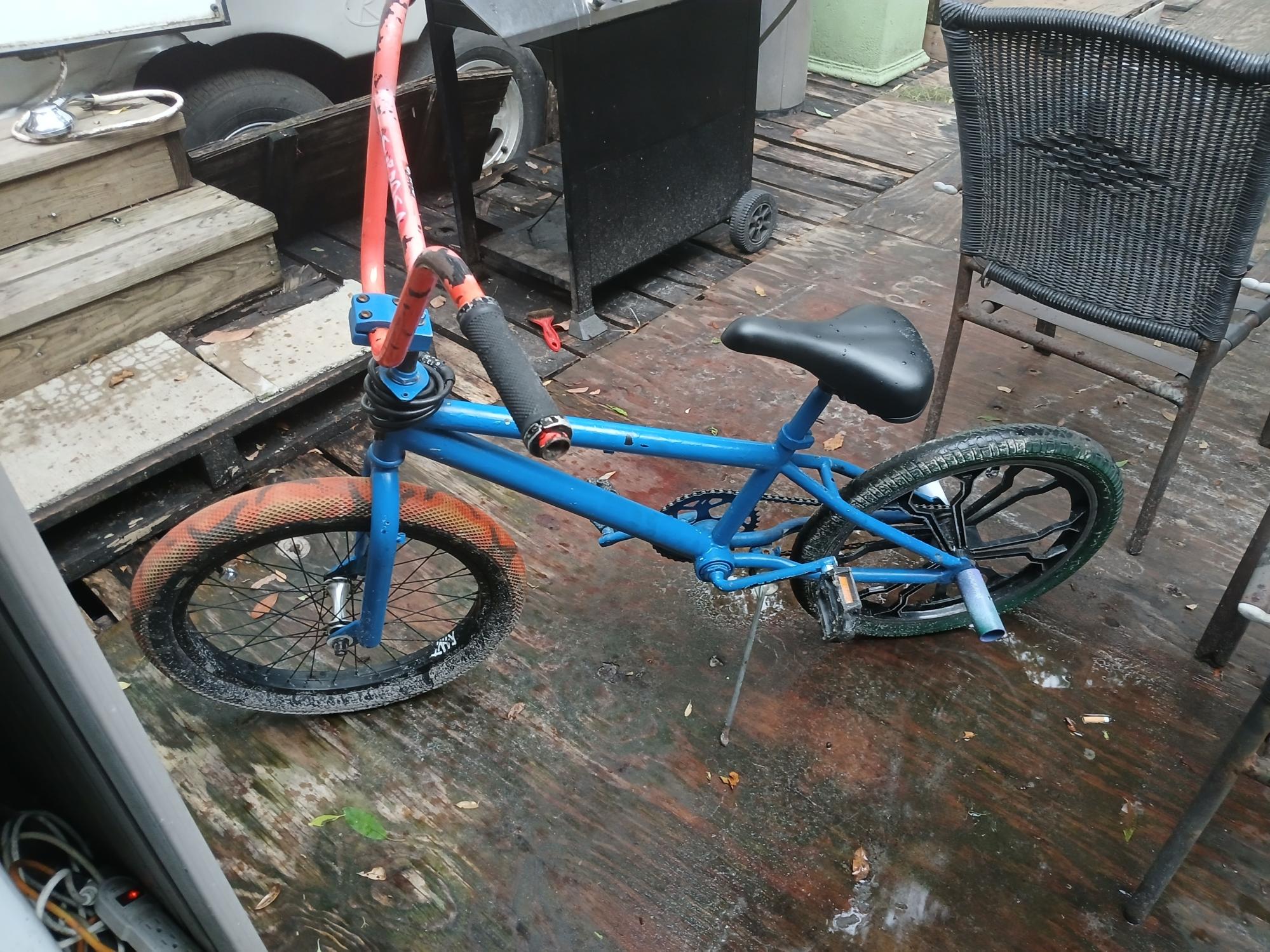 Mongoose Blue