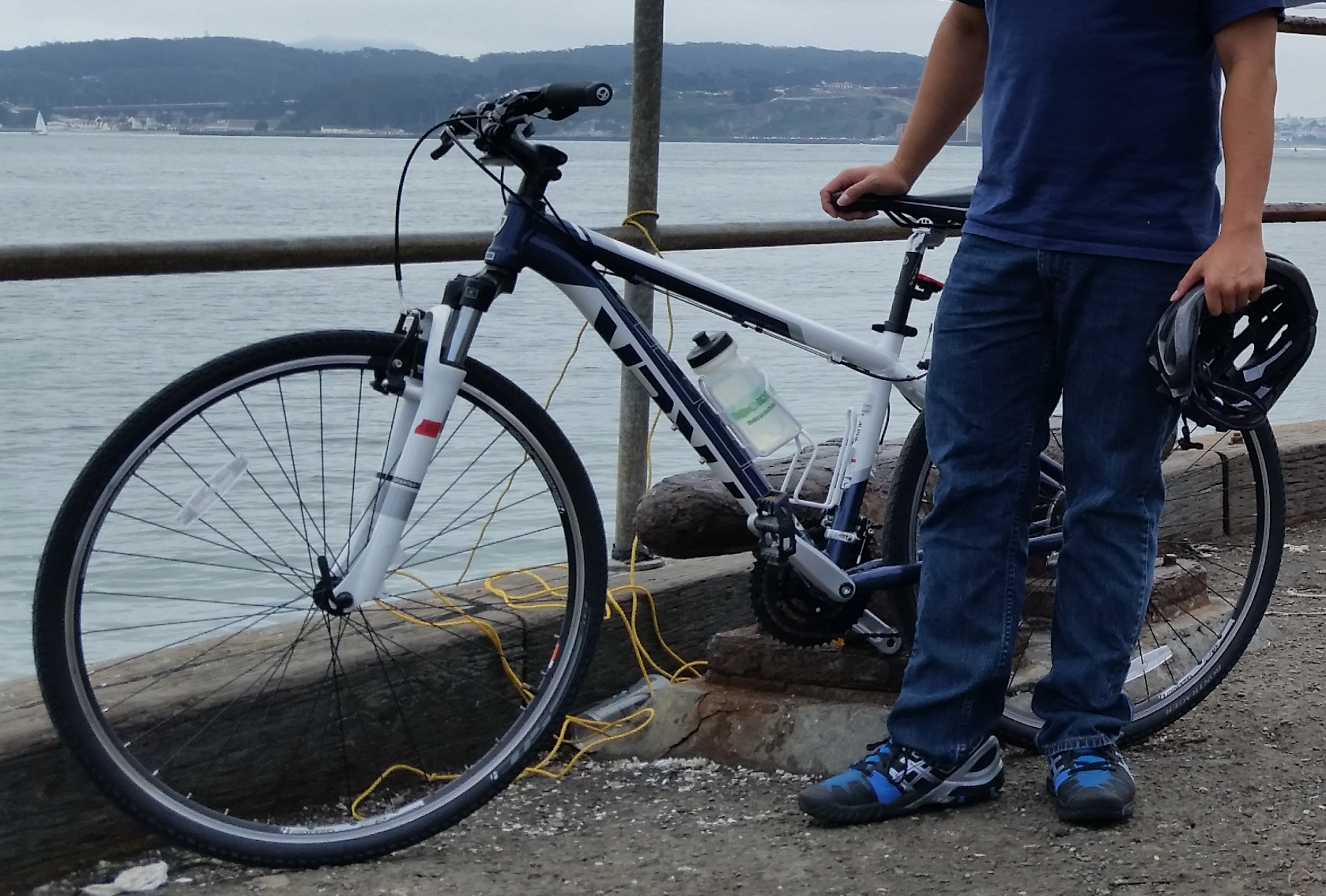 2012 Trek 8.2 DS  Blue and White