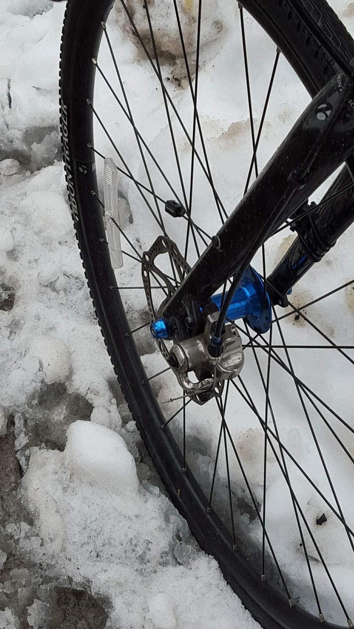 Trek CrossRip Black and Blue