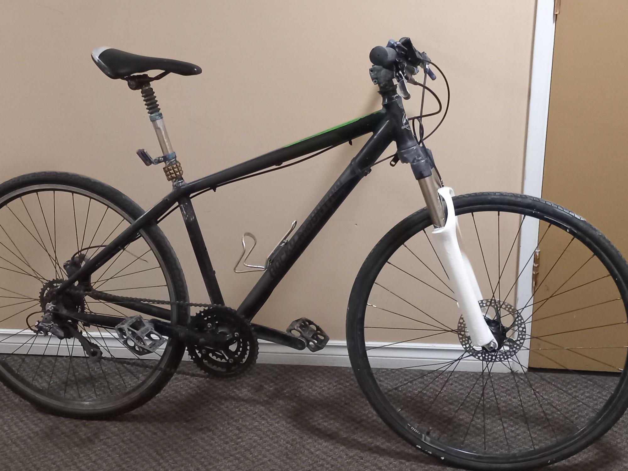 2022 Rocky Mountain Bicycles whisteler Silver, gray or bare metal and Black