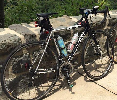 2013 Cannondale Caad10 3 Ultegra Silver or Gray and Black